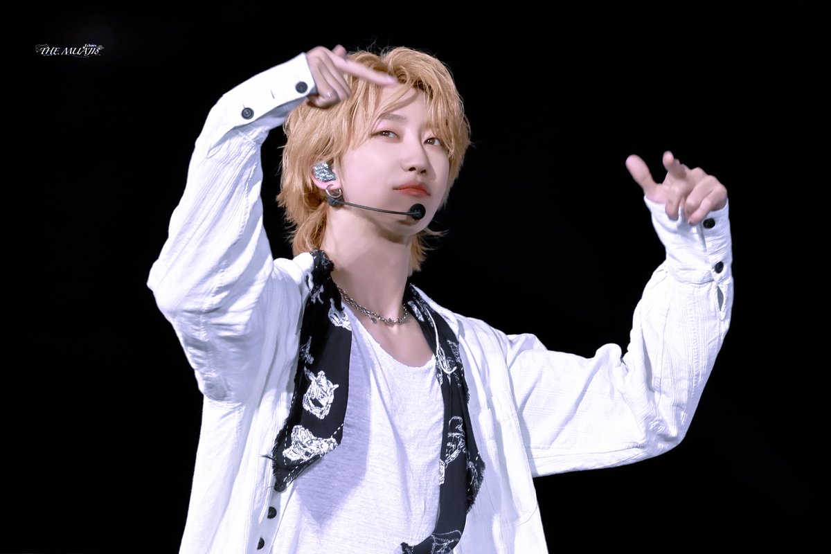 당신은 곧 서른 살이 될 남자이신가요?

260301 HONG KONG 
DAY2

#徐明浩 #디에잇 #minghao 
#THE8 #ミンハオ #서명호 
#SEVENTEEN #세븐틴
