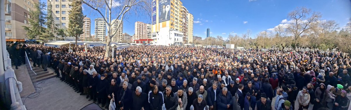 ELİM BİR OLAY SONUCU VEFAT EDEN ÖĞRETMENİMİZ FATMA NUR ÇELİK'İ KONYA'DA SON YOLCULUĞUNA UĞURLADIK

Menfur bir saldırı sonucunda vefat eden İstanbul Çekmeköy Borsa İstanbul Mesleki ve Teknik Anadolu Lisesi Biyoloji Öğretmeni Fatma Nur Çelik, Musalla Mezarlığı’nda yapılan cenaze
