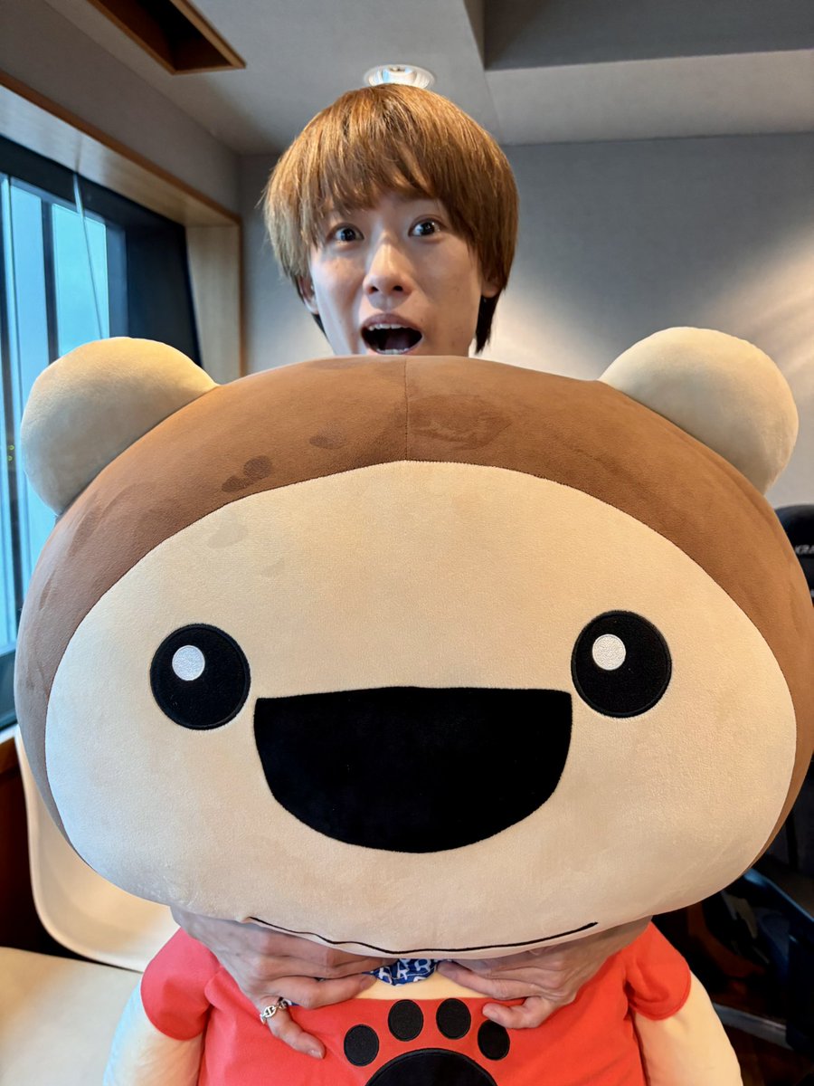 MassOmoshiro's tweet photo. ⋰
 #増田貴久 の
 #スーパーオモシロラジオ
⋱

今週の #スーパーオモシロアシスタント（アドバイザー⁉︎） は、
#ふぉ〜ゆ〜 の #越岡裕貴 さん🌟

まっすー＆塚ちゃん&amp;こっしーのご飯会のお話も！
この番組の話にもなったとか…

25時から放送スタート📻´-
https://t.co/45zHnMZbmJ

#MBSラジオ https://t.co/m5RxF8aumP