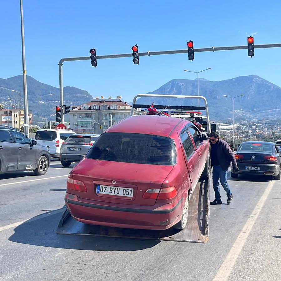 SİYAH SANCAK tweet media