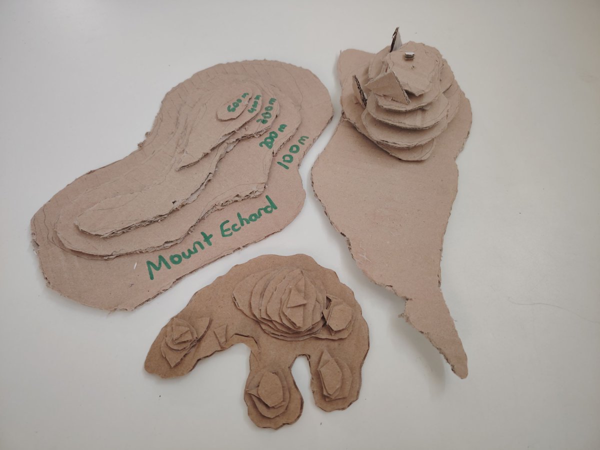 Hook Junior School tweet media