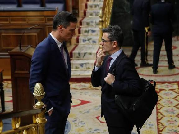 El Aguijón 🐝 tweet media