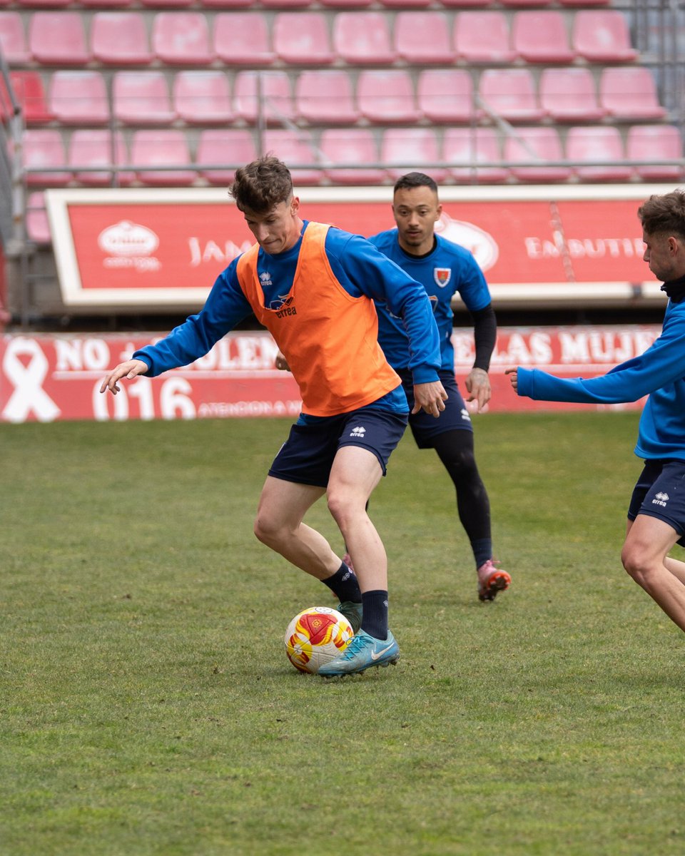 CD Numancia tweet media