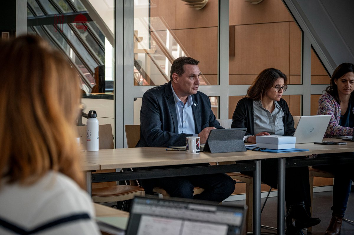 OdpPompiers's tweet image. #100Ans 🦢| Le Copil est à l’œuvre pour préparer les célébrations du centenaire de l’#ODP.
Mobilisés, ses membres travaillent à construire un programme à la hauteur de cet anniversaire exceptionnel
100 ans d’histoire et d’engagement au service des 1 785 orphelins des @PompiersFR