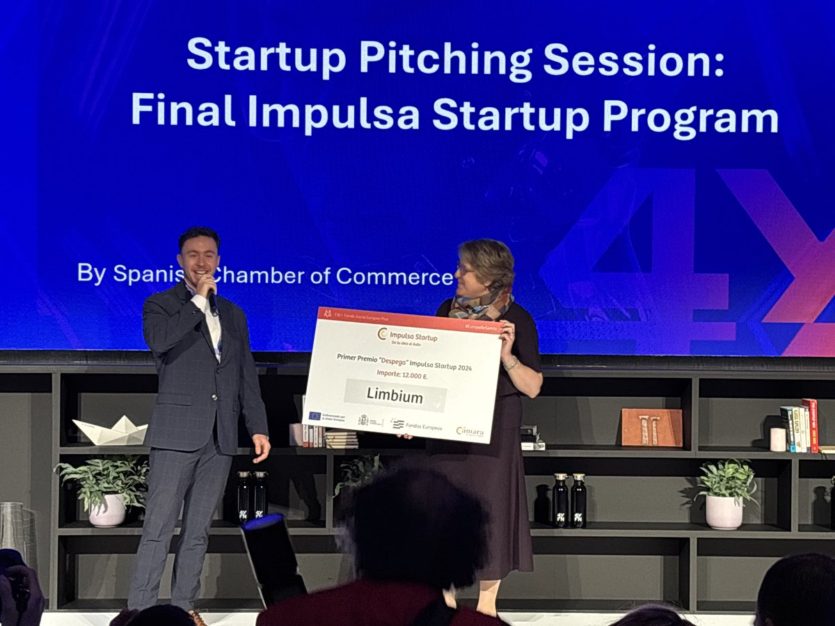 camarascomercio's tweet photo. La startup @LimbiumMakers se alza con el primer premio nacional del programa Impulsa Startup 2025 con el apoyo de @camaramurcia Enhorabuena 👏👏 https://t.co/dilLRGhUbj