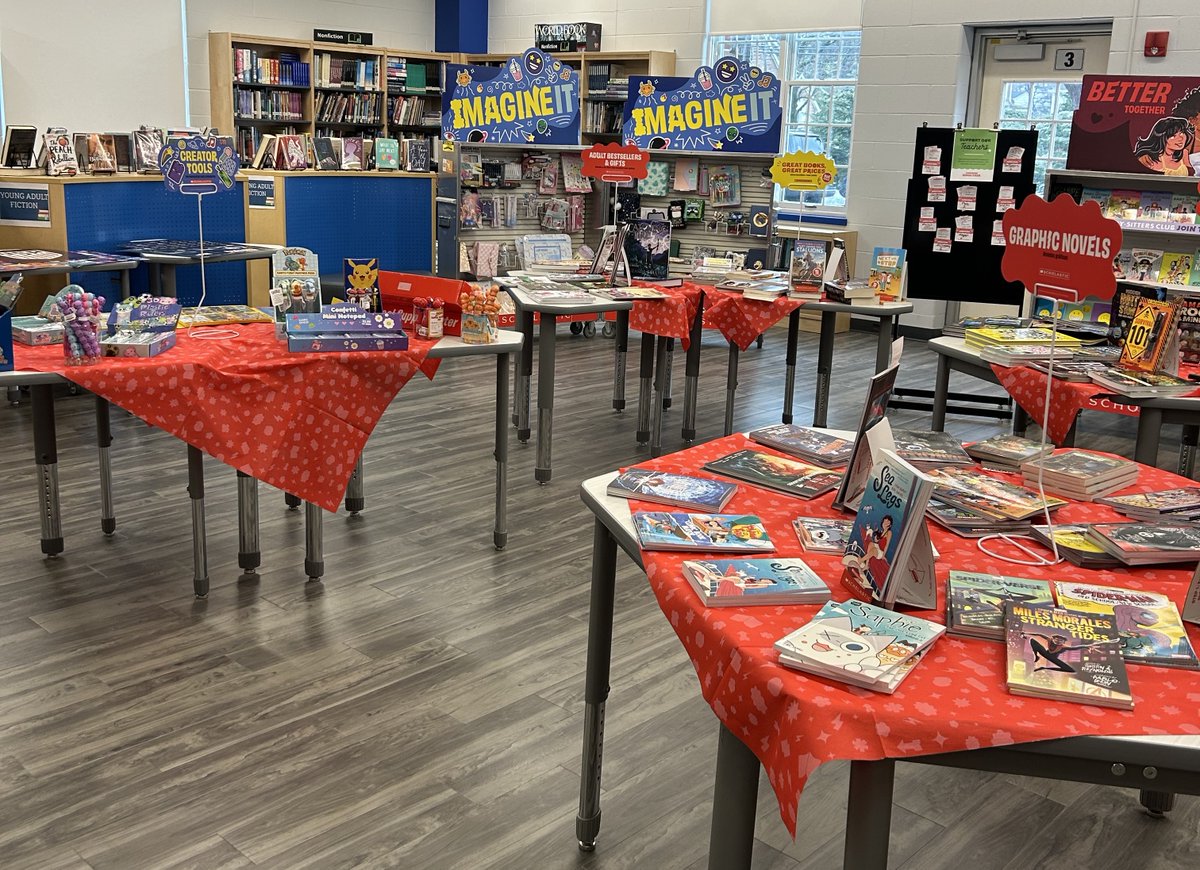 Markham Place School Media Center tweet media