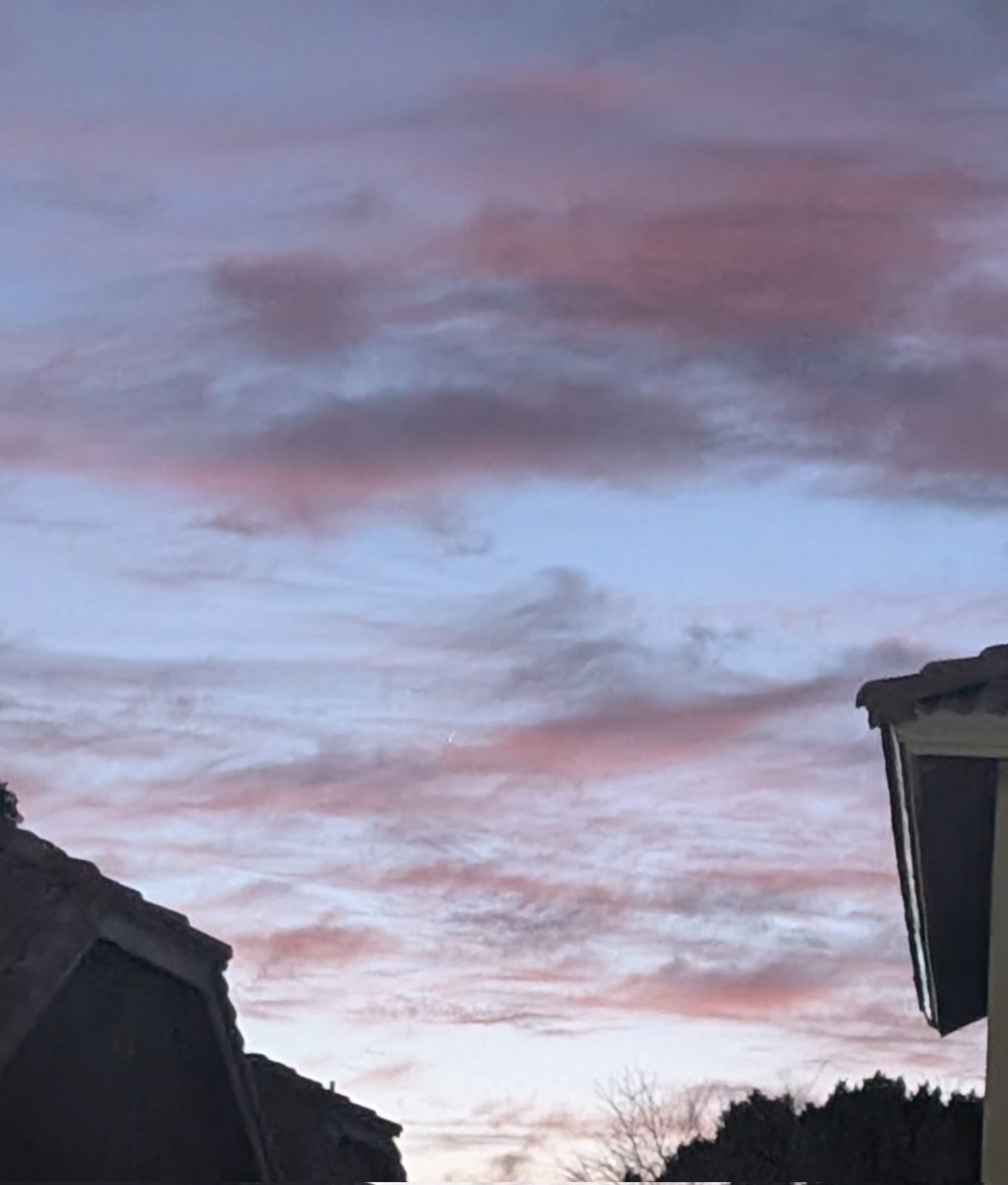 jcsolomons's tweet photo. Arizona sky this morning, Mar. 3, 2026. Alane's first AZ career started yesterday! https://t.co/ZmdYo1kXrV