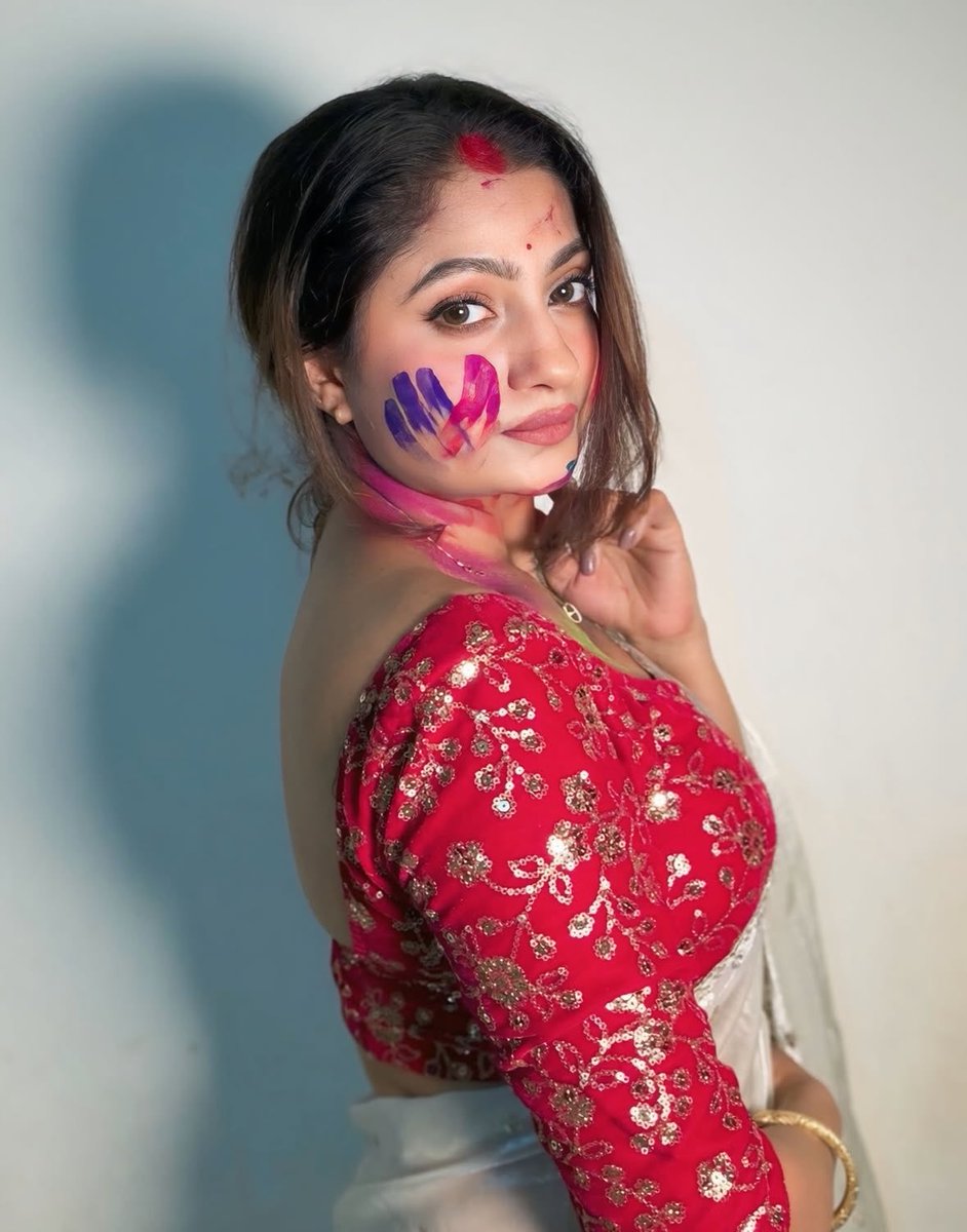 indian_beautee's tweet image. Holi 🫟

Sanam 😍♥️

#SanamJoshi
#Holi2026