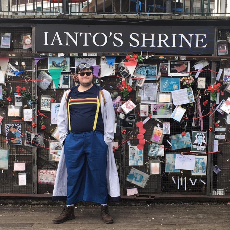 Doctor Who Positivity (Tom #IStandWithDavidTennant tweet media