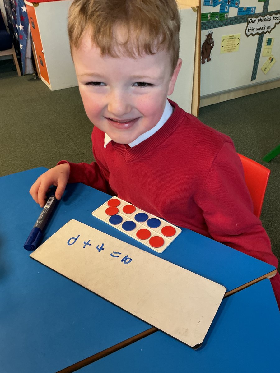 StSavReception tweet media