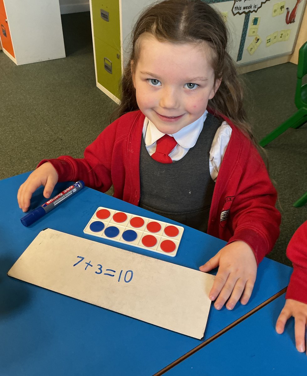 StSavReception tweet media