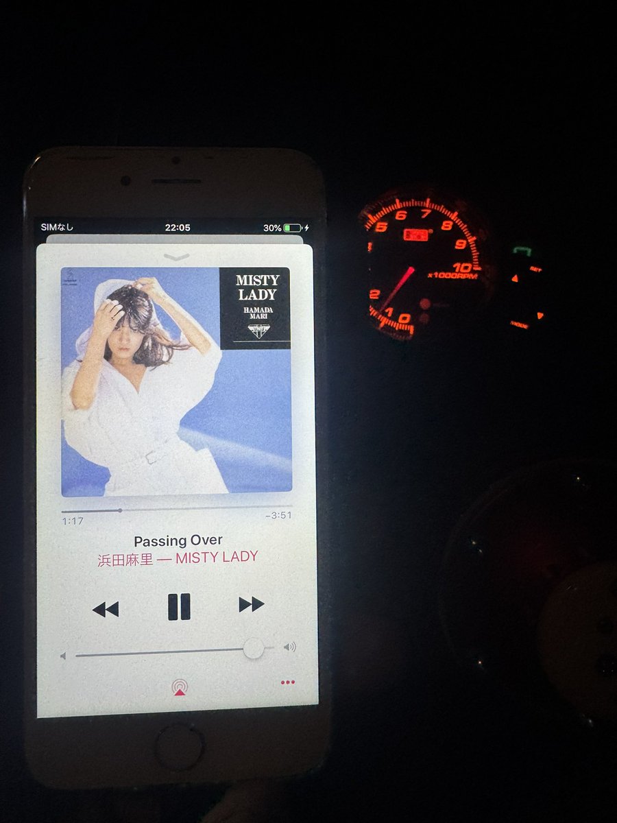 kitajyi86's tweet photo. #帰りの歌
#NowPlaying
#PassingOver
#浜田麻里
#MistyLady
#浜田麻里自動車部
今日は月がキレイ https://t.co/LH01dKmuIC