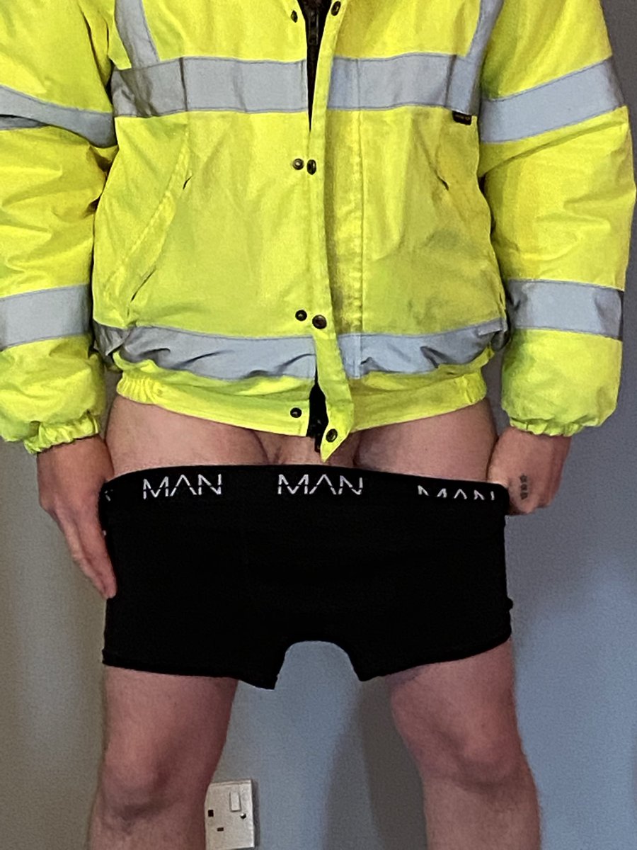 ChrisLeeUkLad's tweet photo. Who wants to see more ??? Or who wants my boxers?? https://t.co/EQY194qown #gaylad #uklad #Britlad #gay #usedboxers https://t.co/Lf627p5iS8