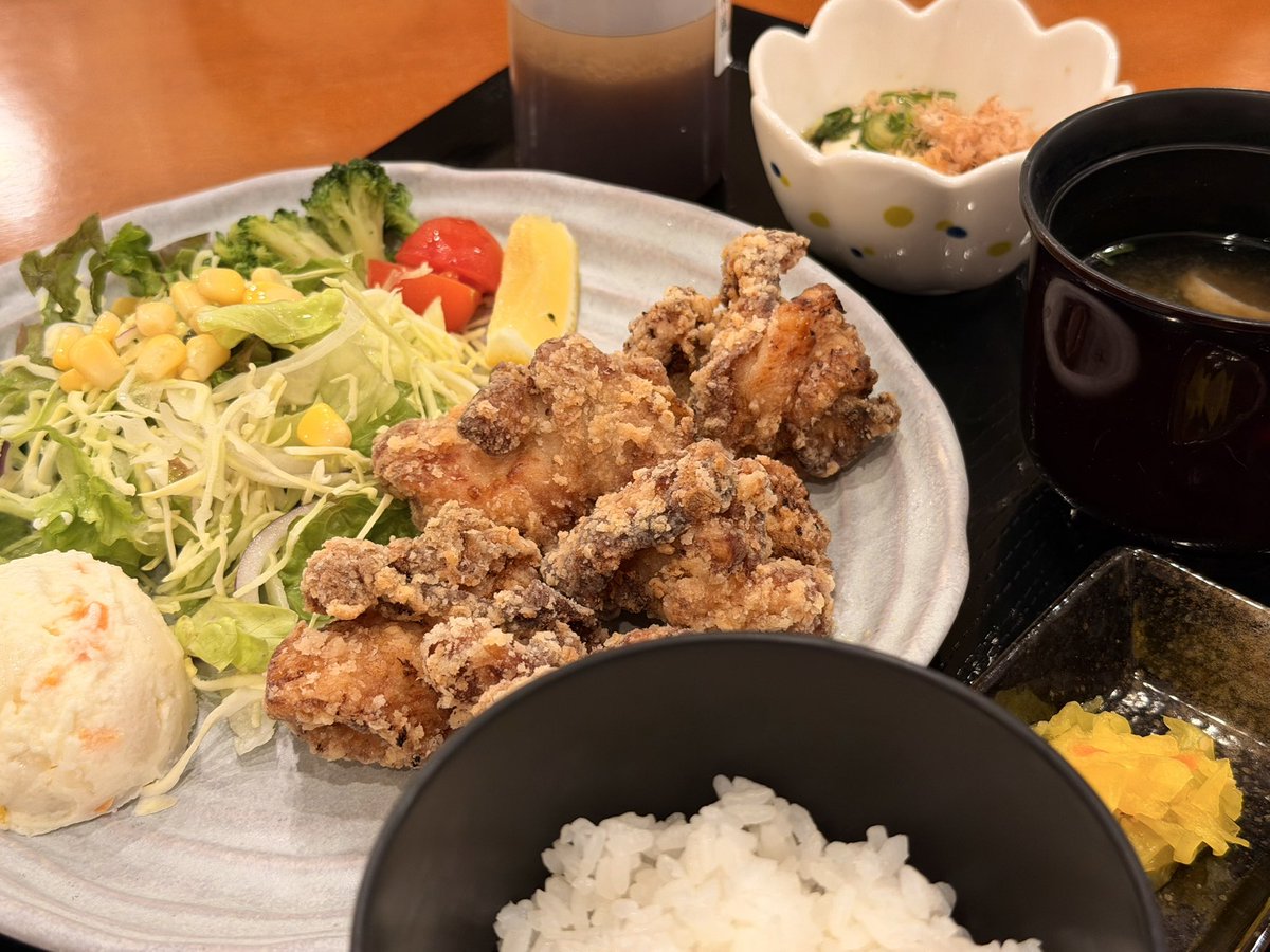 本日もありがとうございました！🔥

久々のパティオ、やっぱり難しい
通路やTV前の空間を上手く使えるように精進します！

そして
3/7(土)サウナの日はニシオカさん！
お楽しみに