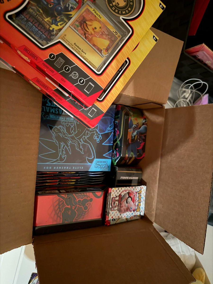 The Collectibles Guru tweet media