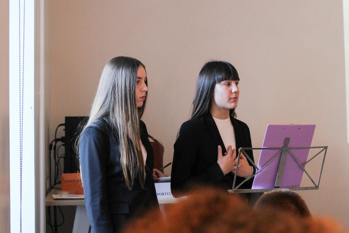 IES Manuel de Falla tweet media