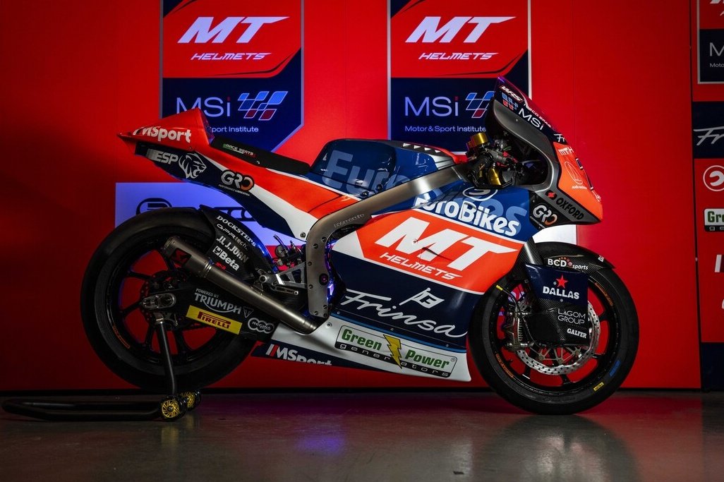 その点、moto2は今も昔もシュッとしていてカッコいい