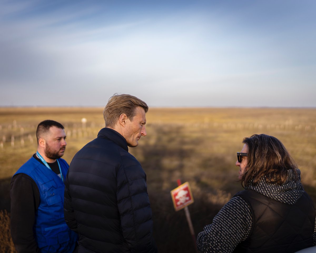 Carl Skau tweet media