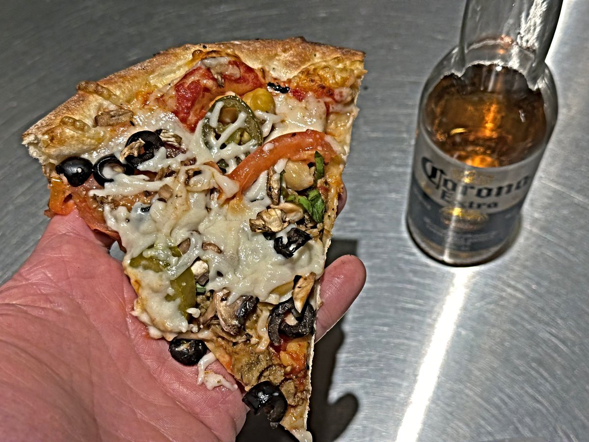 Robotvirgin's tweet photo. Vegan Pizza & a Corona at MOD Pizza, a Vegan Friendly Pizza Restaurant in Hillsboro, OR!
.
.
.
.
#veganpizza #veganprotein #veganmeat #vegancheese #vegan #veganfood #plantbased #veganism #vegansausage #veganfortheanimals #modpizza #dairyfree #portlandvegans #govegan #vegandinner https://t.co/zQRJ01Prob