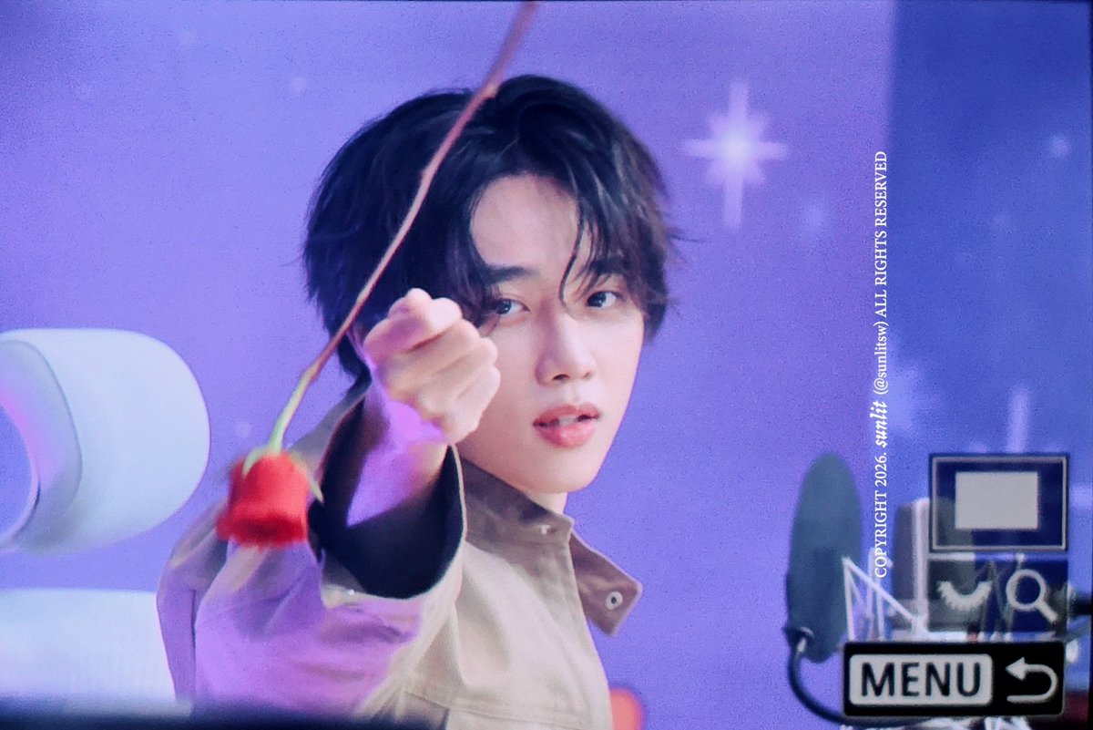 𝐬𝐮𝐧𝐥𝐢𝐭 tweet media