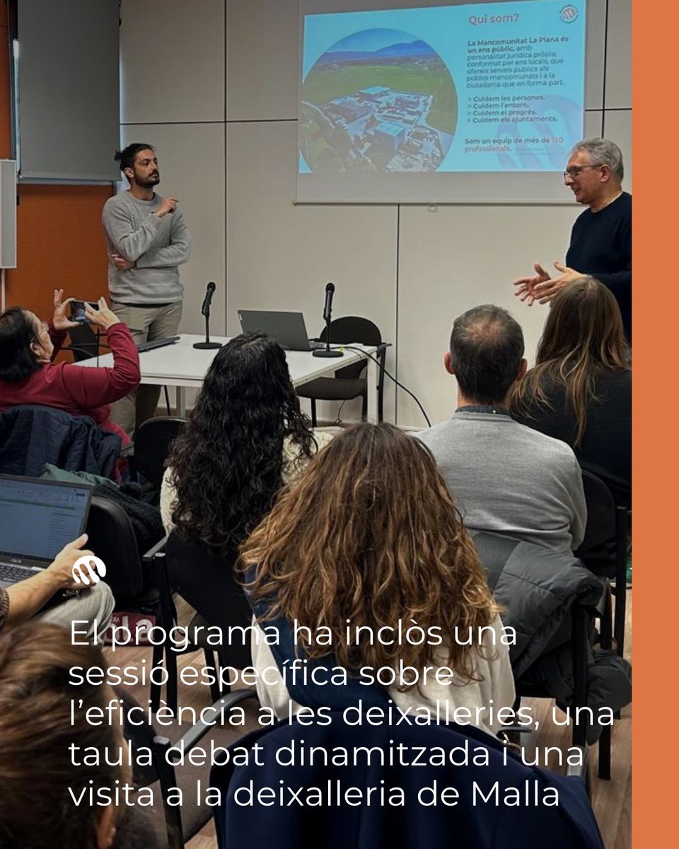 Mancoplana's tweet photo. ♻️ La #Mancomunitat acull una jornada de la Diputació de Barcelona per millorar l’eficiència de les deixalleries

✅ La trobada ha reunit tècnics i professionals del sector per compartir experiències i estratègies per optimitzar l’emmagatzematge, la gestió i el transport dels residus, i reforçar la reutilització com a prioritat

🤝 #CuidemlEntorn 🌱 #FemFutur