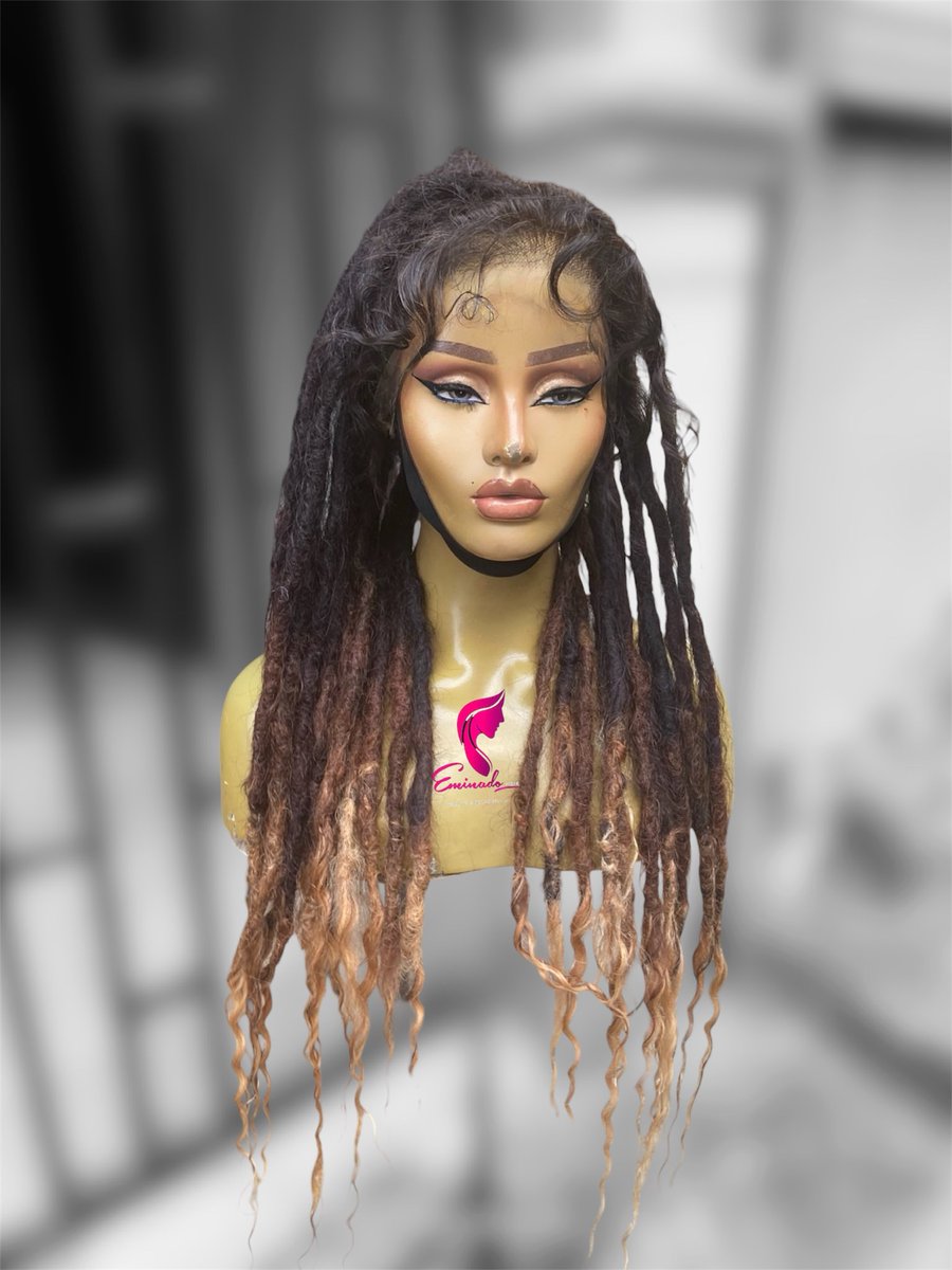 eminadowigs's tweet image. Midweek crisis?
At least your hair isn’t one. 😌

Braided wigs = zero sitting for 6 hours! 
You’re welcome.☺️ 

#BraidedWigs
#SlayEffortlessly
#HandmadewithLove
