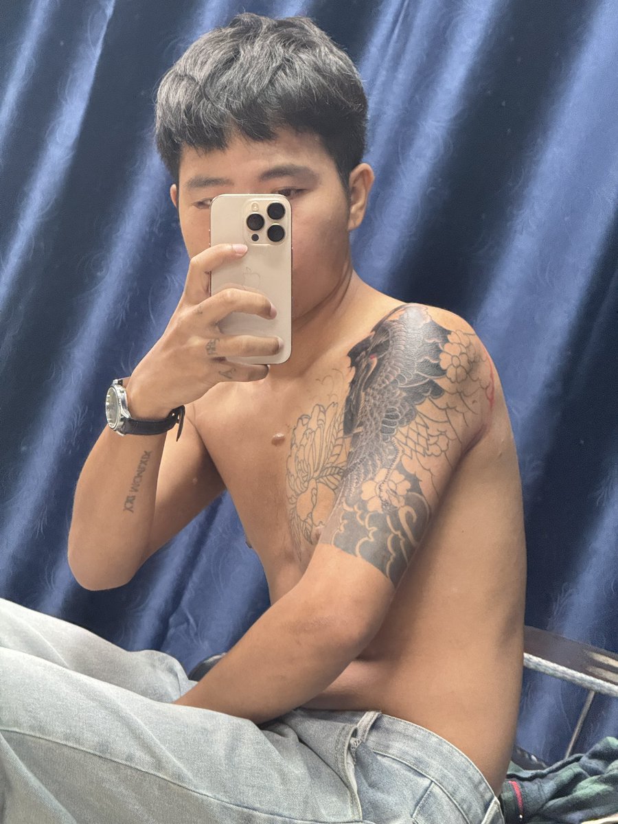 KIM tweet media