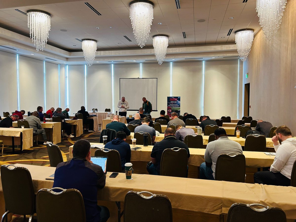 Francis Howell Central Football tweet media