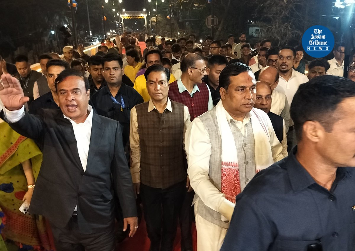 assamtribuneoff's tweet image. #InPics | Chief Minister Himanta Biswa Sarma inaugurates the 1.2-km Dinesh Goswami Rail Overbridge in Bharalumukh.

#overbridge #guwahati #TheAssamTribune