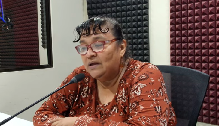 ysuca91siete's tweet photo. #LaEntrevistaYSUCA | Ser mujer en El Salvador es actualmente un desafío. El trabajo reproductivo es el que permite sostener la vida, pero muchas mujeres están literalmente dejando de comer para que sus hijos coman; una realidad que pocas veces se visibiliza, afirma Roxana Rodríguez, de la Asamblea Feminista.