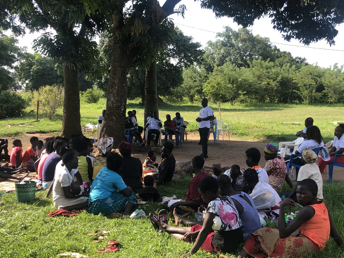 ClimateShi71041's tweet photo. Today, CCESI convened a meeting to empower local communities to lead the clean energy transition.

A clean energy shift must center communities to truly mitigate climate change impacts! #CleanEnergyTransition #CommunityEmpowerment #JustEnergyTransition https://t.co/qjG1vb6Bjs