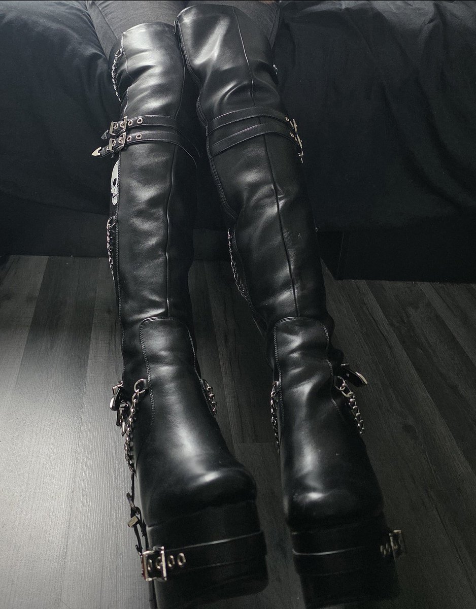 IndulgeKaterina's tweet photo. Are you addicted already? :)

#boots #findom #bootfetish #tribute #paypig #humanatm #ThighHighBoots #mistress #femdom #paypigs #gothic https://t.co/4tkc5DhPMu