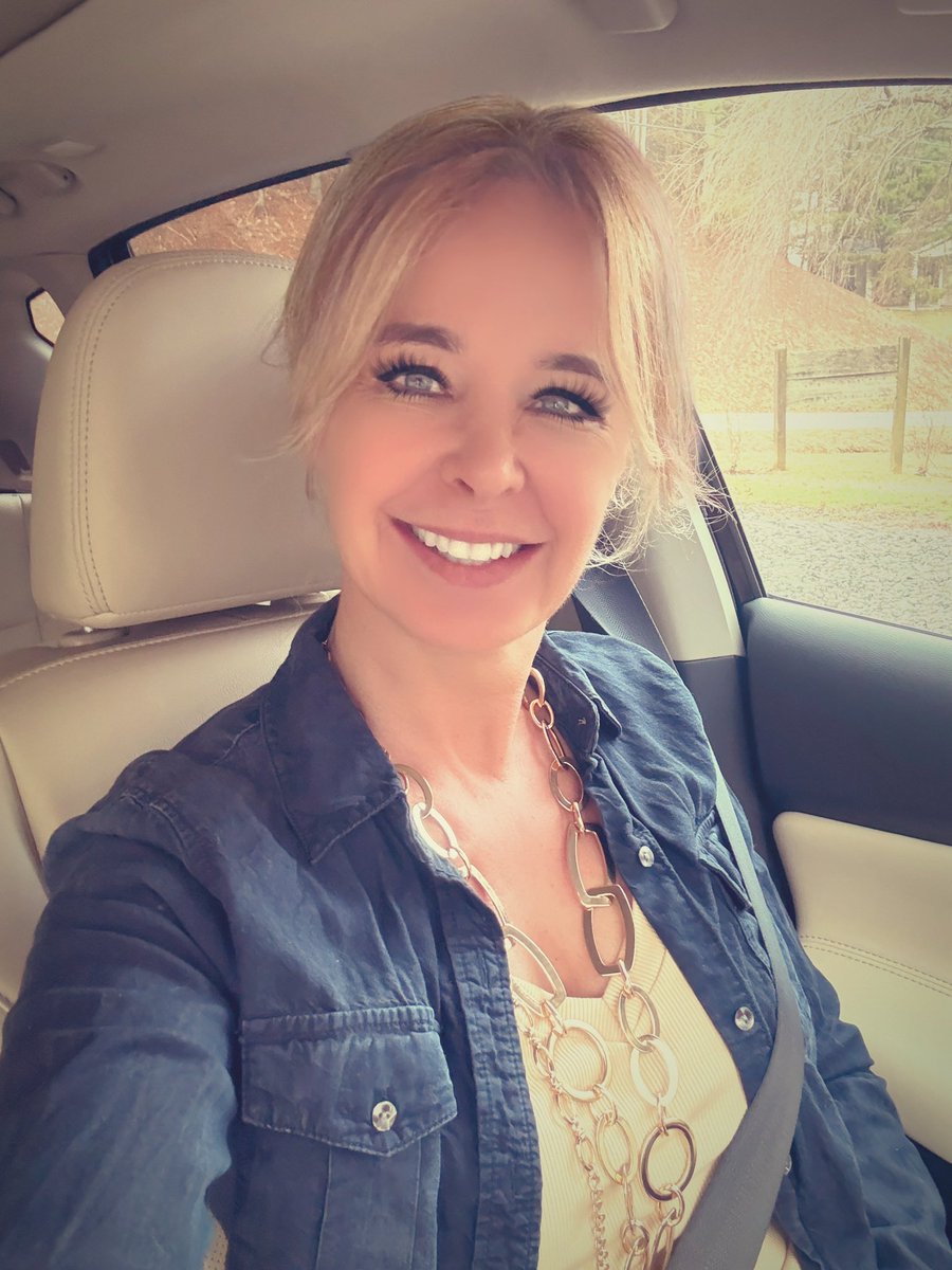 Feeling grateful🇺🇸💪🏽Every day I get a little stronger. There are bad days but there are good days as well. Worked out. Headed to work. Today is a good day. Ready for summer! #God #AimHigh #VeteranStrong