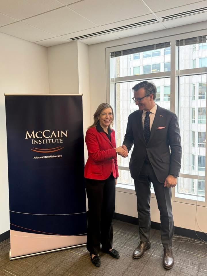 Embassy of Lithuania in DC | #StandWithUkraine tweet media