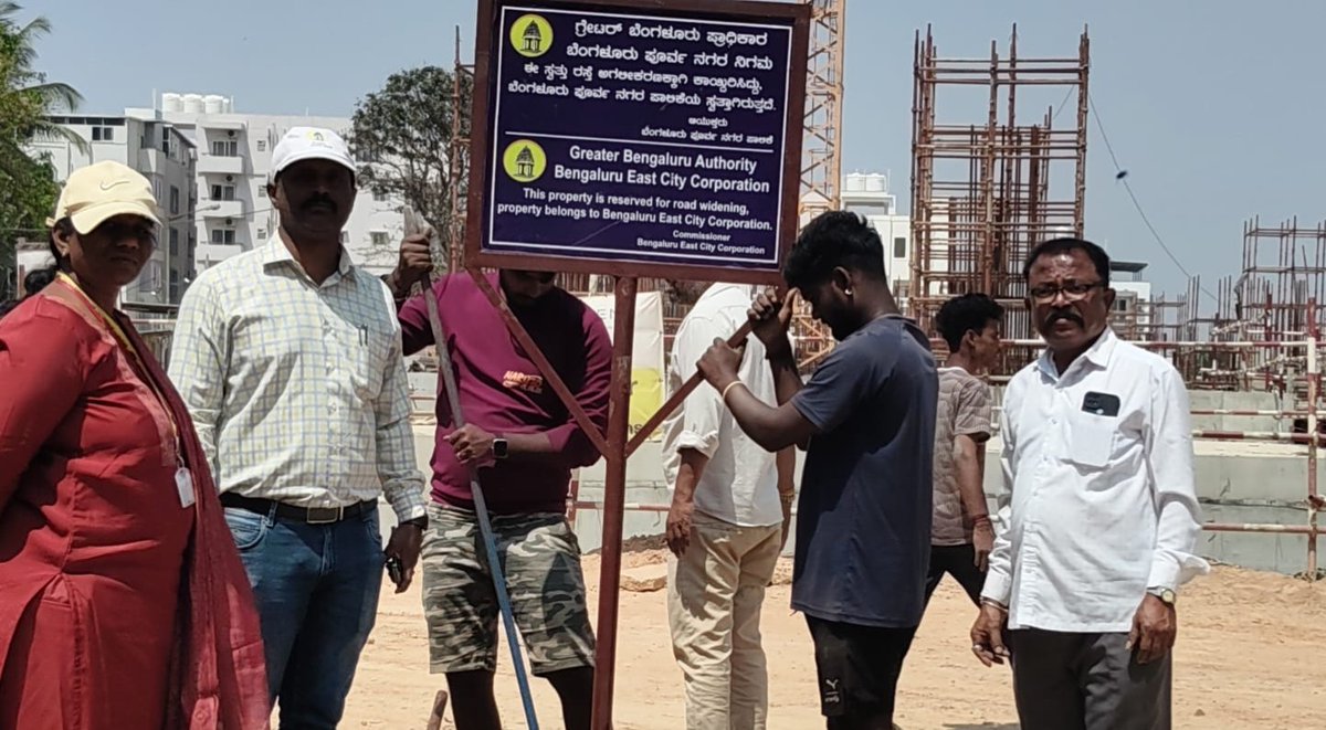 BECCUPDATES's tweet photo. Prestige Shantiniketan.
Land will be used strictly for public road development to ease congestion in the ITPL–Whitefield corridor.
@DKShivakumar
@GBAChiefComm
@GBA_office
#BECC #ITPL #RoadWidening #UrbanDevelopment https://t.co/4lWsStXHOs