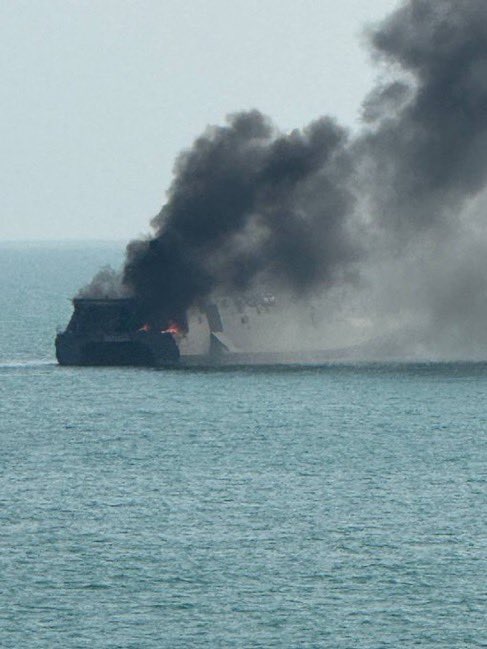🚨 BREAKING EXCLUSIVE 🚨

Iran’s IRGC Navy just took a massive hit: The IRIS Shahid Sayyad Shirazi, a cutting-edge Soleimani-class corvette warship, has been targeted and is now sinking off Bandar Abbas, Hormozgan Province!

🔥 Fire, black smoke, and heavy damage reported,