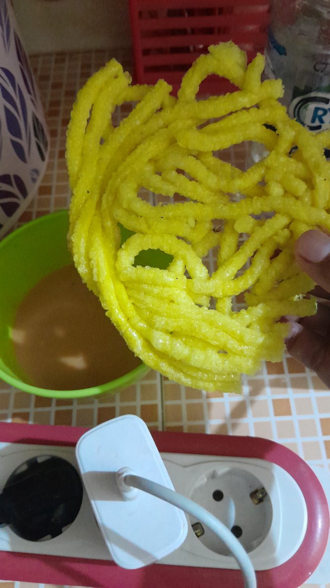 I love Ramadhan 😘
Rasanya semua takjil &amp; makanan yg keliatan tuh pengen gw makan semua