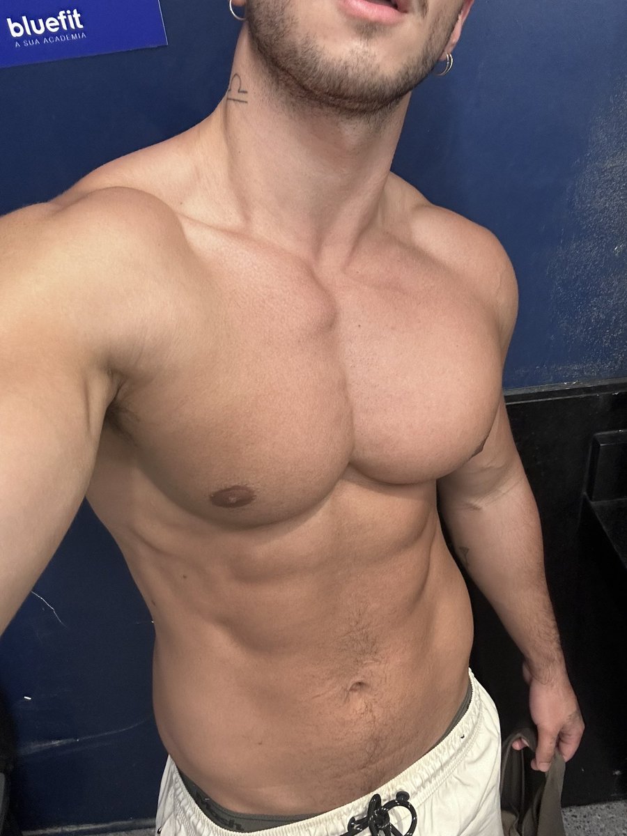 📸 <a href="/caraistuart/">STUART</a>