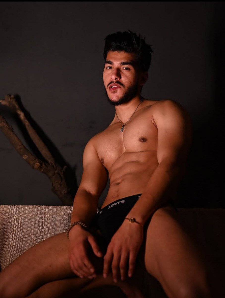 CelebiesBuzz tweet media