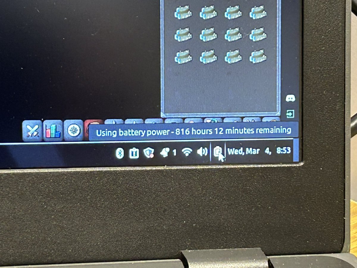 6cythe's tweet image. holy fuck dude what did they put in my chromebook