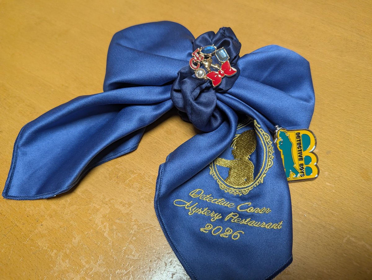 コナンづくしのユニバ楽しすぎた✨
テーブルナプキンリボンにしてグッズのシュシュでリボン作ったら可愛すぎ(◍>ᴗ<◍)