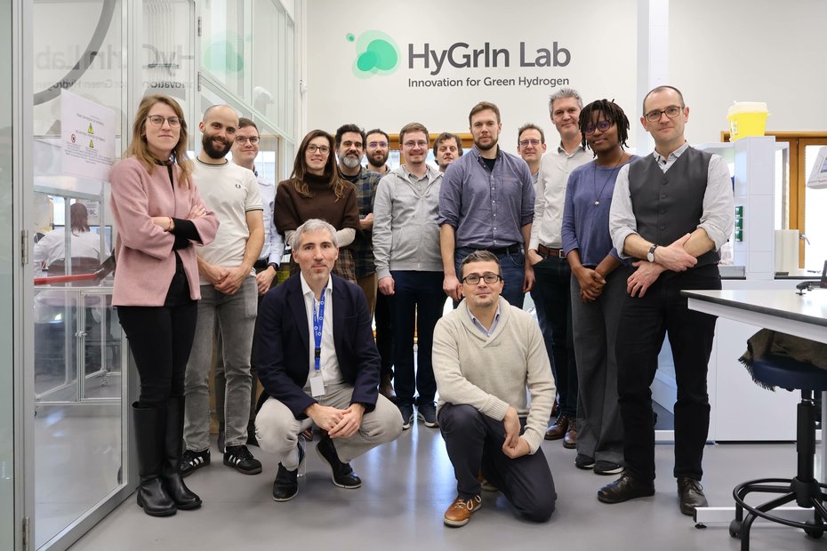 fuelcellsworks's tweet image. The DESIREE project is advancing high-efficiency SOEL technology to make #greenhydrogen cleaner and more cost-effective. With only 1% of global #hydrogen produced from #lowemission sources, innovation is key to #decarbonisation

#HydrogenNow #Electrolysis

fcw.sh/WaV37Q