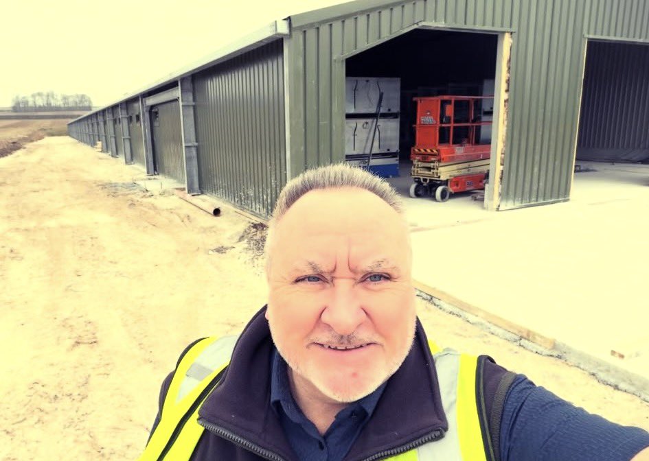 SimplyLpg's tweet photo. Inspecting the progress on yet another poultry shed installation where we are installing the LPG supply that will obviously provide the warmth and reliability required to heat the birds in the sheds. https://t.co/kiB5RZcmOA