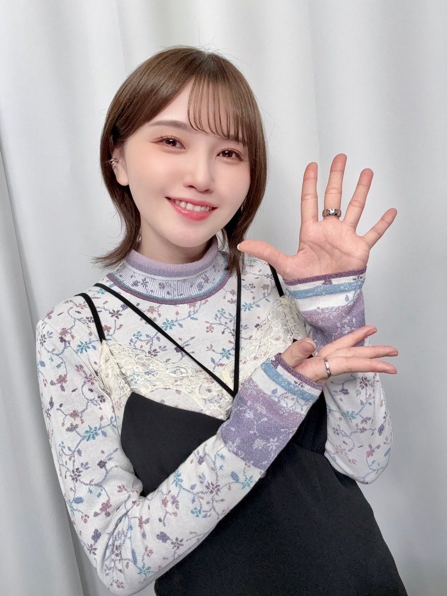 ふくみみラジオありがとうございました🌟
FCも5周年、あっという間！
大阪での思い出等のんびり色々話しました〜！
今週金曜日もYouTube LIVEがありますのでそちらもよろしくお願いします！