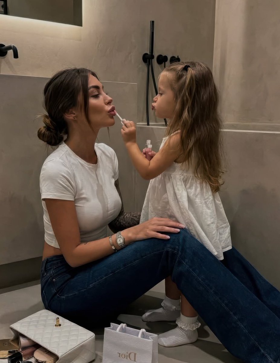 . (@redlightfairy) on Twitter photo 