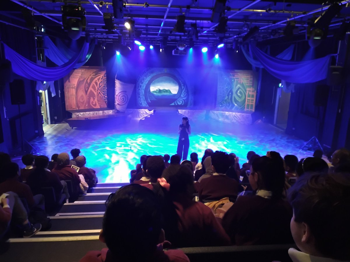 MountStewartSch's tweet photo. Year 6 were invited to watch The Moana production at Claremont High School this morning, and pupils thoroughly enjoyed the performance! #tmssyear6 https://t.co/iIekP4f6Ht