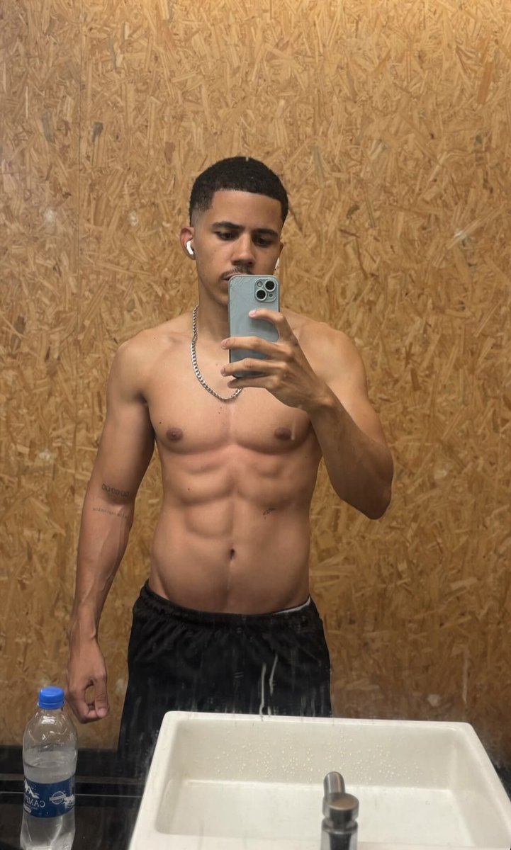 Lucas Castro tweet media