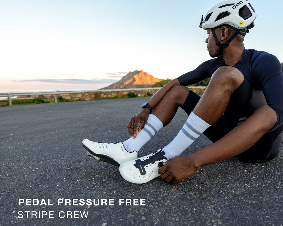 FalkeSA's tweet photo. When it comes to long rides, details matter! From pressure-free comfort to breathable performance, the right socks make all the difference.

Shop online today and get your pair in time for race day with 1-3 day delivery: https://t.co/GHjCdIz0EU https://t.co/1XYrEWkAUH