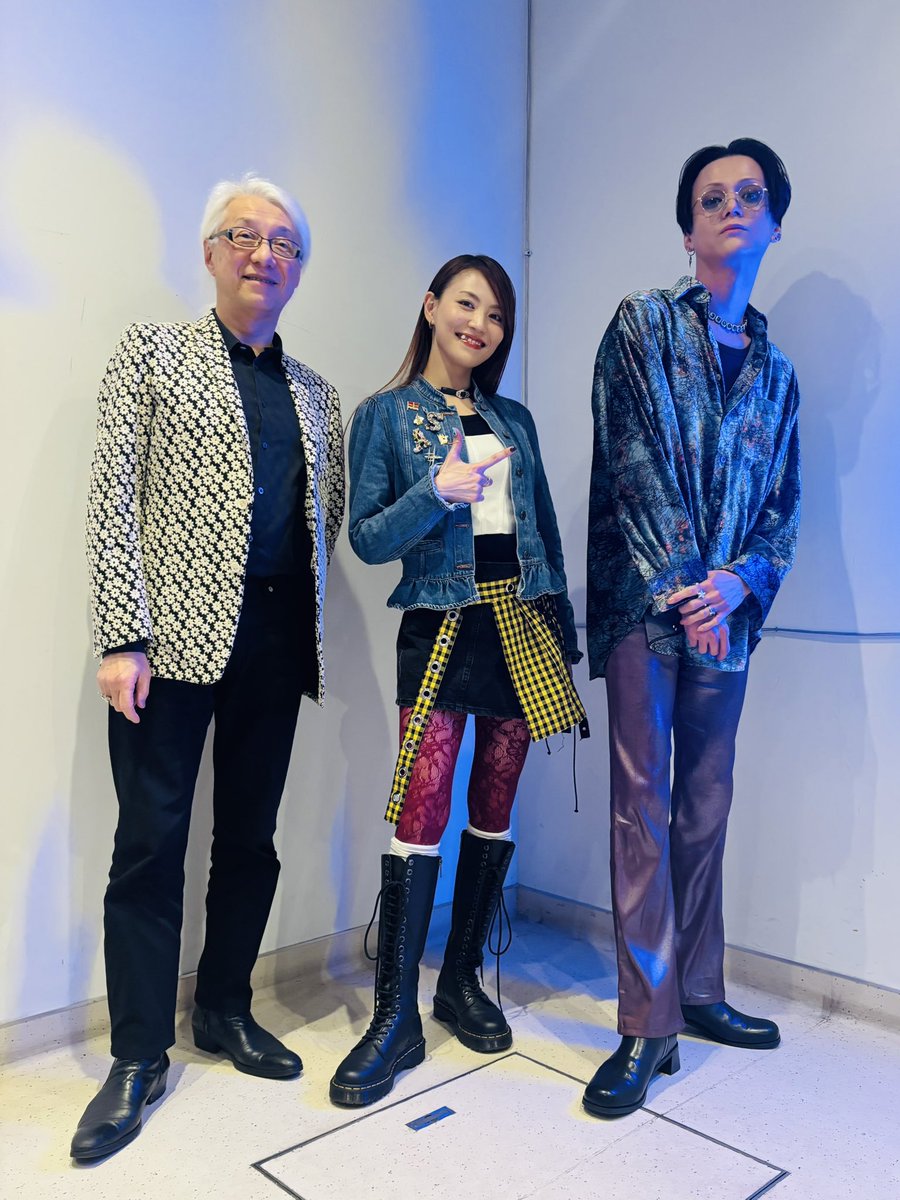 映画『星くず兄弟の新たな伝説』
🎬舞台挨拶ありがとうございました
#手塚眞 監督 #三浦涼介 氏 と楽しいあっという間の時間でしたね。
皆様ありがとうございました⭐️🚀
#アップリンク吉祥寺 劇場可愛かったなぁ。
お席が近くて一緒にご飯たべにきたのかな?って位の距離でお喋り素敵すぎた☺️byｱｻﾐ