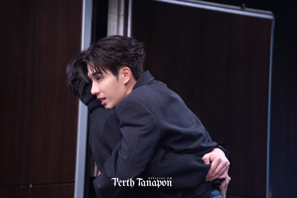 จุ่มแก้มจนโดนรวบ !

LYT SCHOOL STARTS

#LoveYouTeacherSeriesLIVE
#LoveYouTeacherSeries
#เพิร์ธแซนต้า #PerthSanta